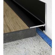 Плинтус алюминиевый EVROWOOD DA04 Микро L (5,9/26×20×2000 мм) — Чёрный анод